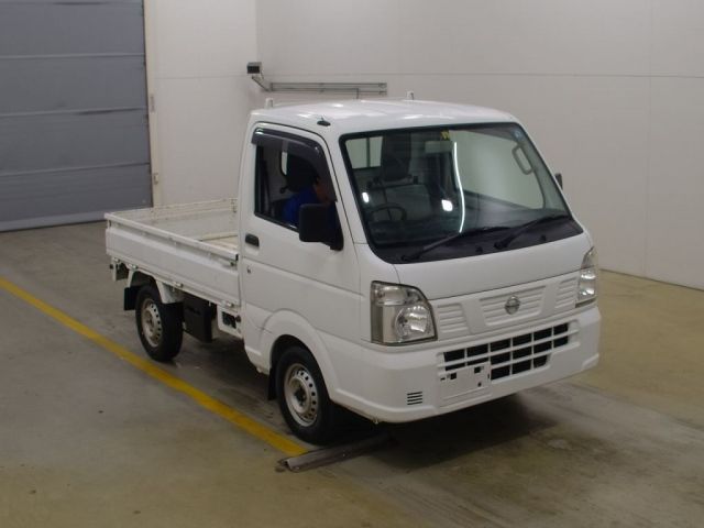 3049 Nissan Clipper truck DR16T 2015 г. (NAA Tokyo)